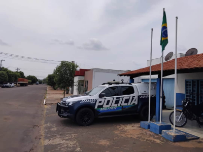 Imagem da notícia Mulher é agredida pelo companheiro e homem é preso por descumprir medida protetiva em São Gabriel do Oeste